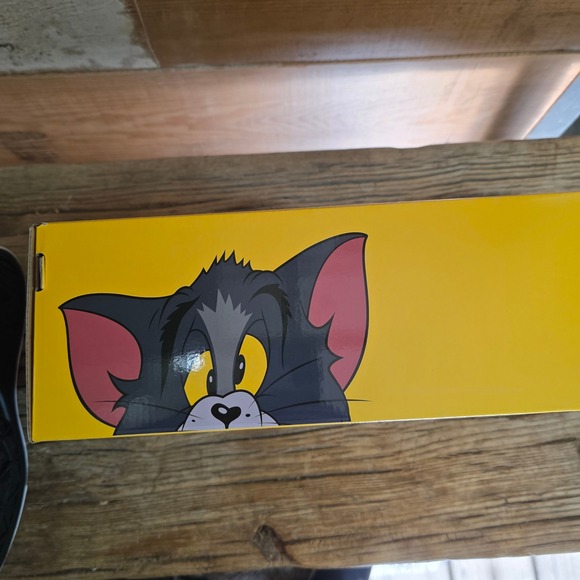 Converse x Tom and Jerry Chuck Taylor All Star Limited Edition‎ Men's Size 10 - Picture 14 of 14